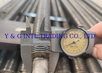 HF yuvarlak yüzgeç tüpü, genişletilmiş uç tedavisi ile Gümüş / Siyah Paslanmaz Çelik Stud Diya 12.7mm/15.88mm