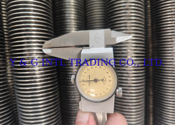 Uzunlukta Fined Karbon Çelik Tüp Beveled Threaded Flared Genişletilmiş Tasarım HF Fin Tipi
