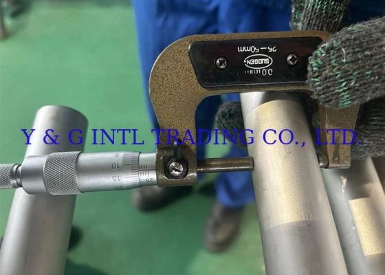 Kirlilik İçeriği % 1 cilalı titanyum alaşımı Yuvarlak boru uzunluğu &lt; 15000 mm Duvar 0.1-10mm