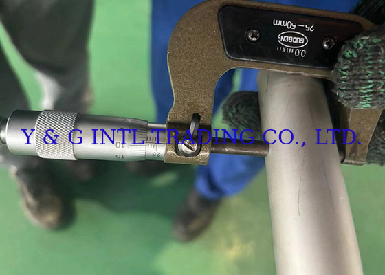 Kirlilik İçeriği % 1 cilalı titanyum alaşımı Yuvarlak boru uzunluğu &lt; 15000 mm Duvar 0.1-10mm